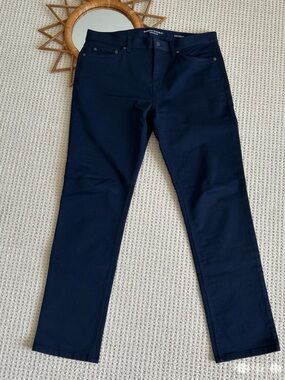 Banana Republic Men's Traveler Pant - Slim Fit